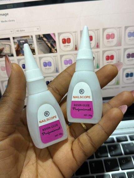 Nailscope glue